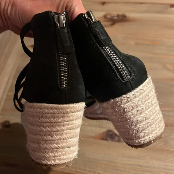 Eileen Fisher New Strappy Sandals Wedge 8.5 - Picture 2 of 7